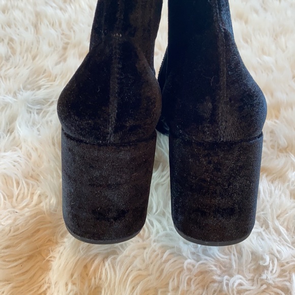 Jeffrey Campbell Cienega-Lo black velvet ankle sock boots. Size 8.5 - Picture 5 of 12